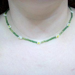 4/ $20 daisy chain 90s choker clueless inspired